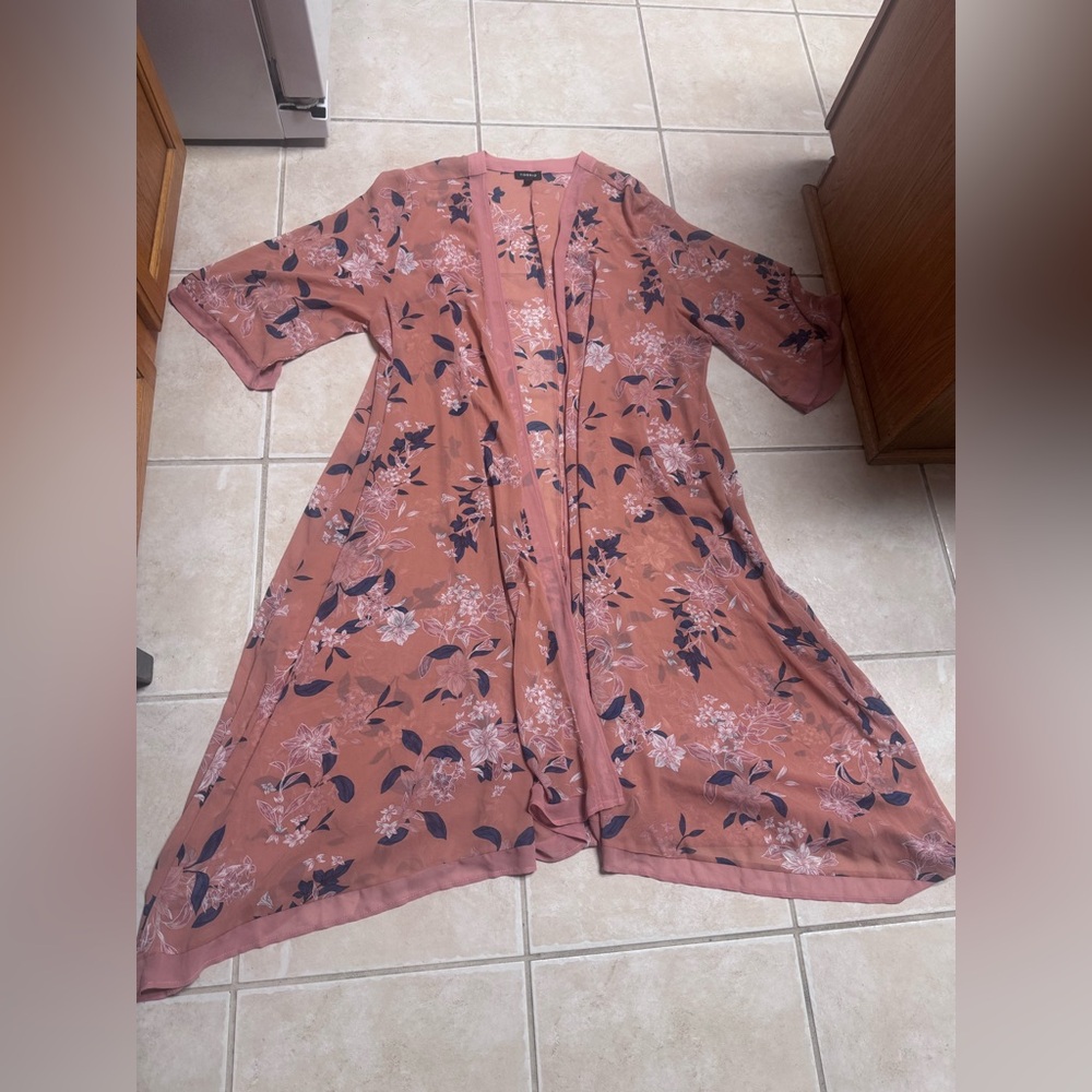 Torrid Chiffon Maxi High-Low Floral Kimono - Picture 2 of 16